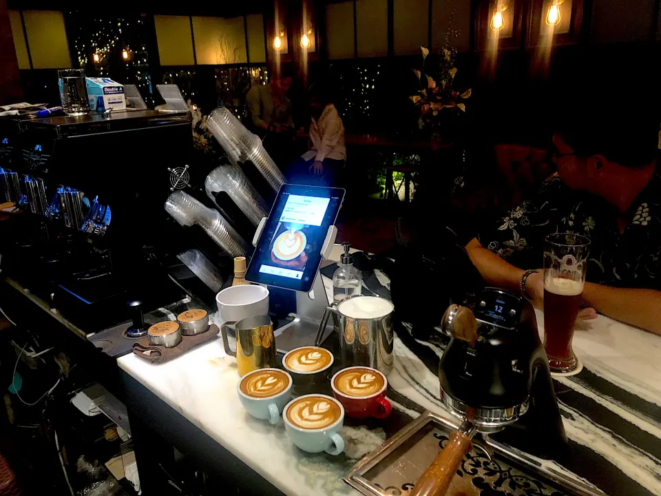 Latte art & Beer|Nattakit Chavinakrawatさん