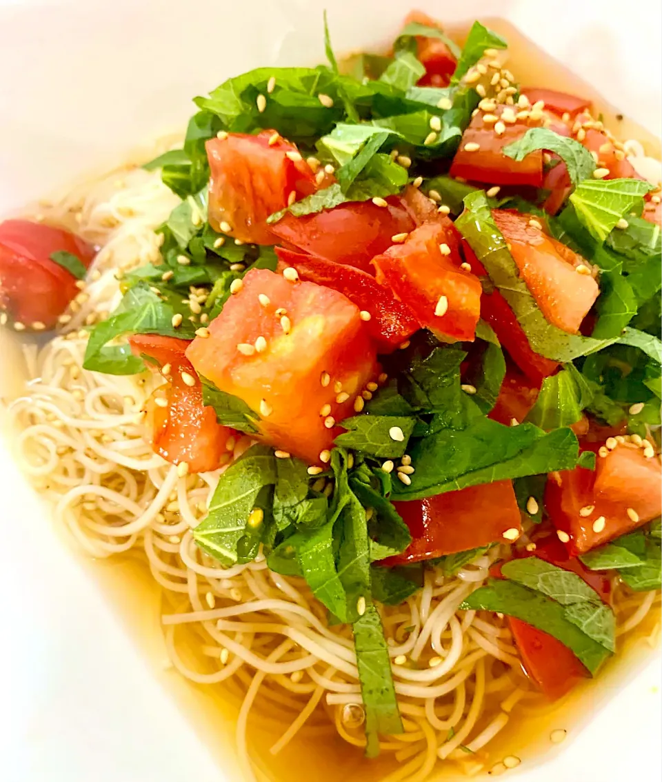 トマトと大葉の冷やしそうめん|でぃんさん