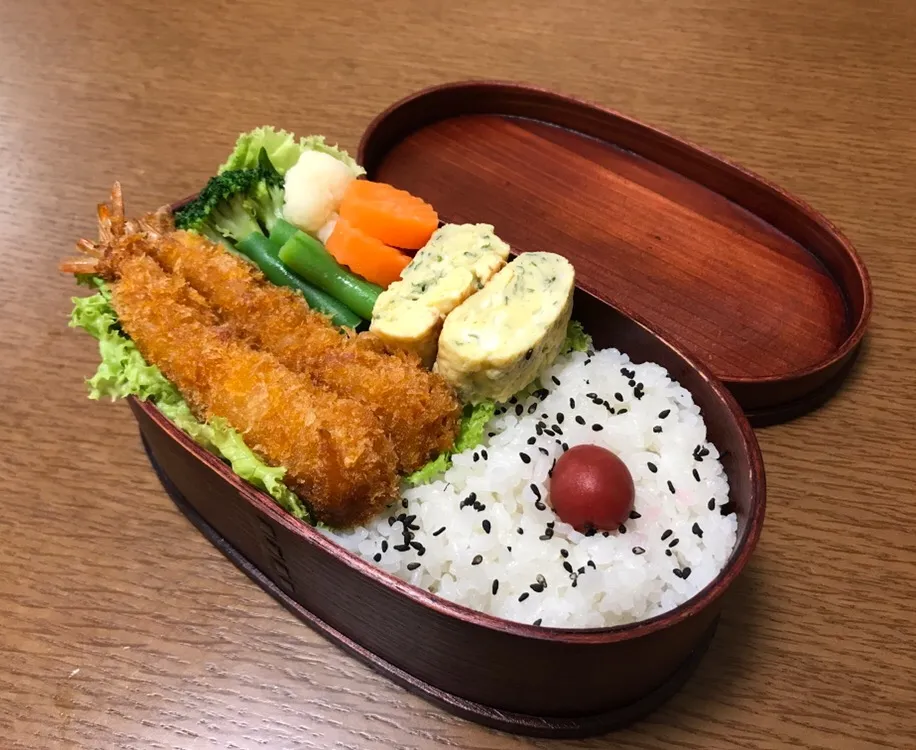 海老フライ弁当☆|やまさんさん