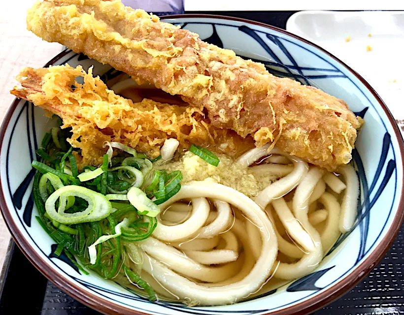 かけうどん(並)                                                                      ・海老・竹輪天ぷらトッピング                         #麺好き男のランチ|mottomoさん