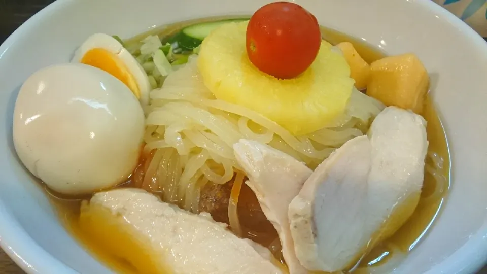 【2000年創業】
ラーメン専門店 ゆうひ屋
盛岡冷麺（850円）
＋味付玉子（食べログクーポン無料）
＠赤羽
19156|大脇さん