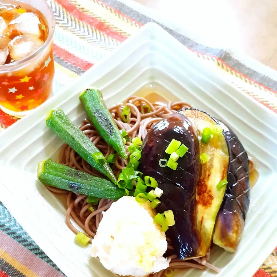 家庭菜園大収穫☀️焼き野菜のぶっかけ蕎麦
|makikoさん