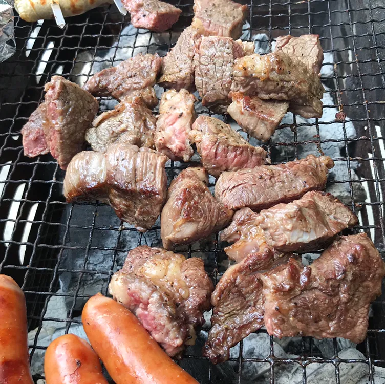 ステーキ肉でBBQ|koji toyodaさん