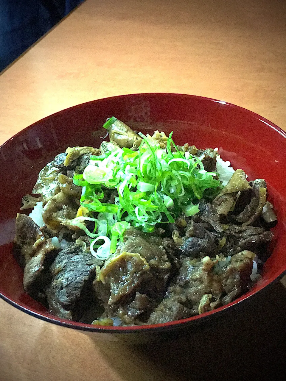 もつ丼|ホルモン処あまみさん