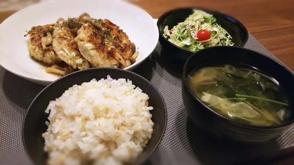 きのこ餡掛けﾊﾝﾊﾞｰｸﾞ定食～
の晩ごはん✨|kaz(*･ω･)さん