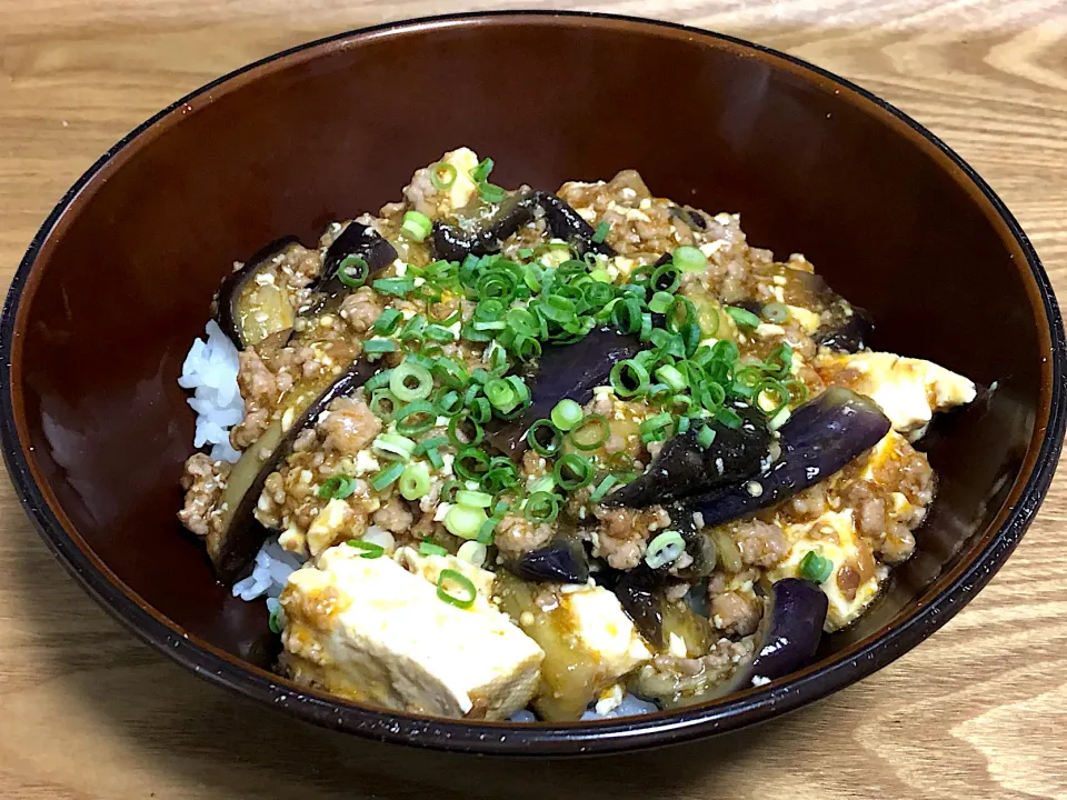 今日の昼食 ☆麻婆茄子豆腐丼|まぁたんさん