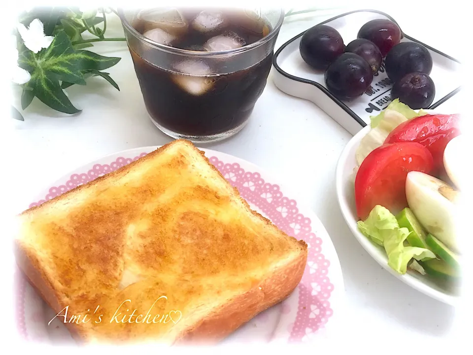 あみさんの料理 パイシートでデニッシュ食パン😊💕|あみさん