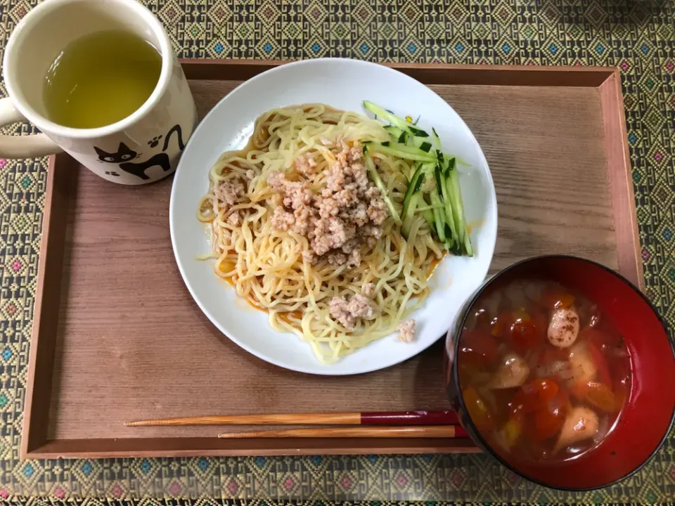 冷やし坦々麺とトマトとウィンナーの洋風スープ|みんとんさん