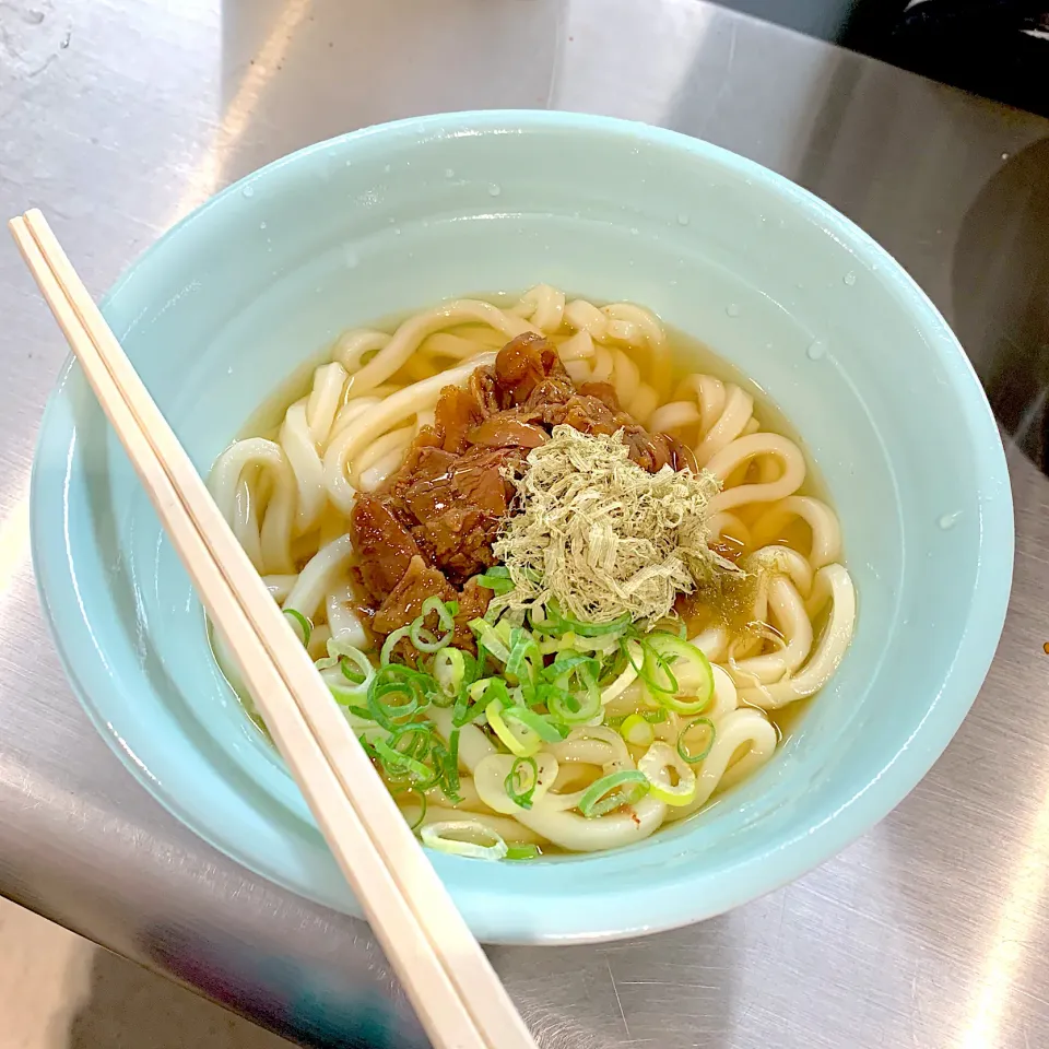 肉うどん|みゃ〜・はつさん