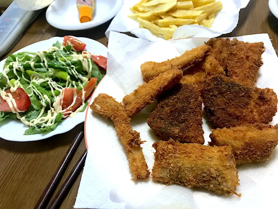 昨日釣った太刀魚とアオアジをフライに🐟|wildcat山猫さん