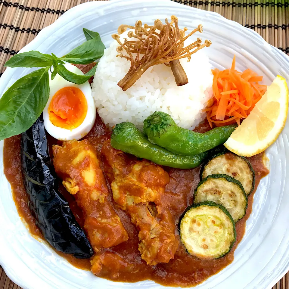 Snapdishの料理写真:スパイシー夏野菜カレー|satominさん