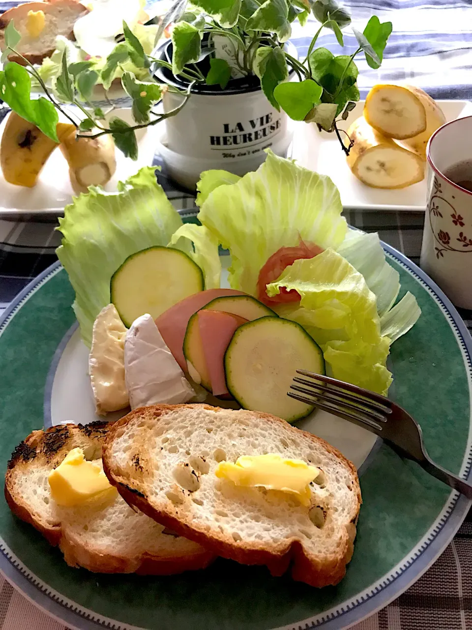 チーズでモーニング🧀☕️|シュトママさん