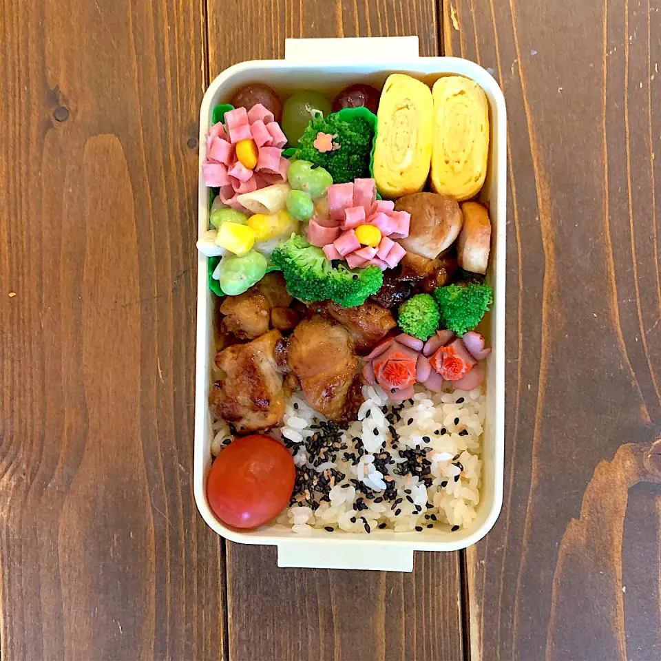 Snapdishの料理写真:照り焼きチキン弁当💕|ともさん