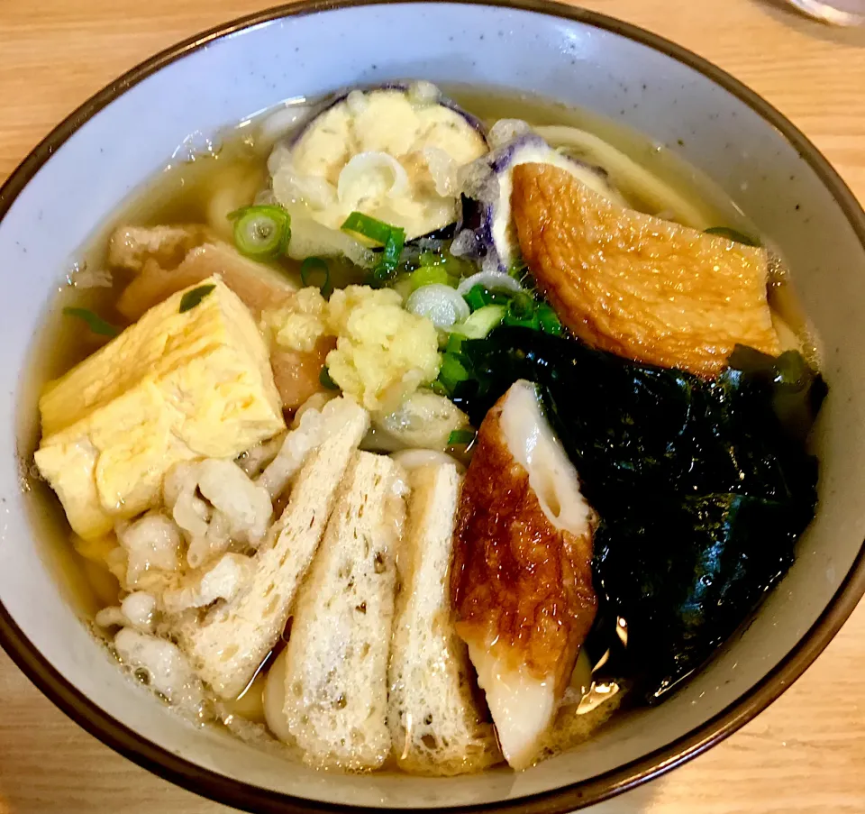 Snapdishの料理写真:久々に " かやくうどん "                           #讃岐うどん四国路                                   ・並で大盛くらいの麺量|mottomoさん