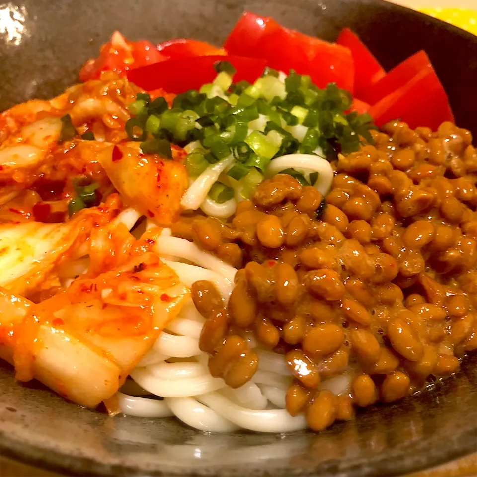 深夜メシ♪納豆キムチトマト冷やしうどん|❁❁❁さん