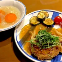 Snapdishの料理写真:豆腐ハンバーグ&春雨スープ|めりるさん