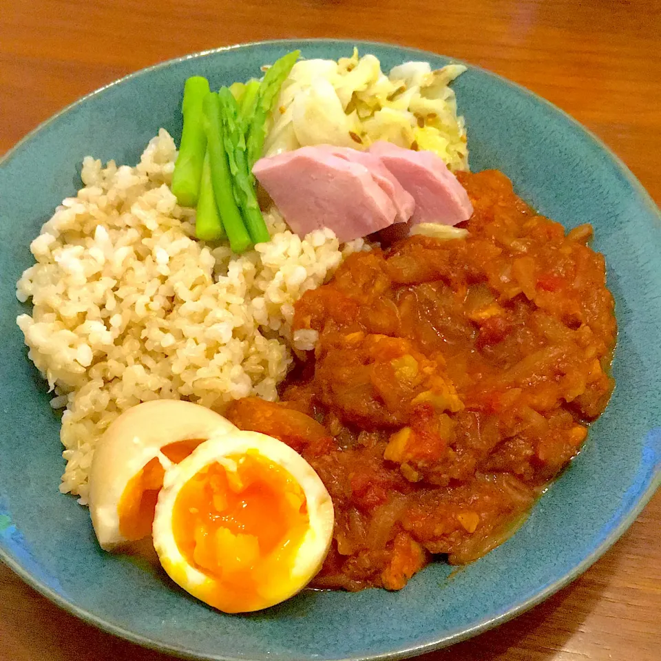 チキンとトマトのスパイスカレー🍛|べべべさん