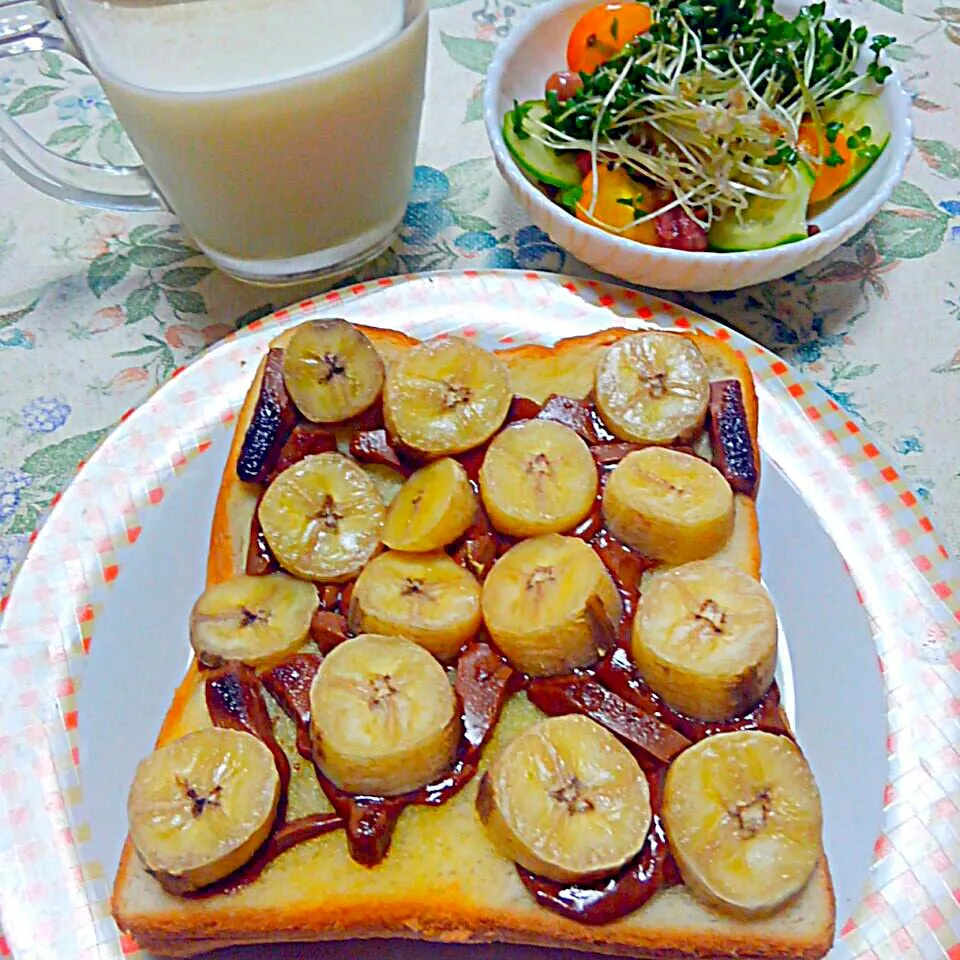 今日もカロリー恐ろしい🍫🍌🍞チョコバナナトースト|うたかた。さん