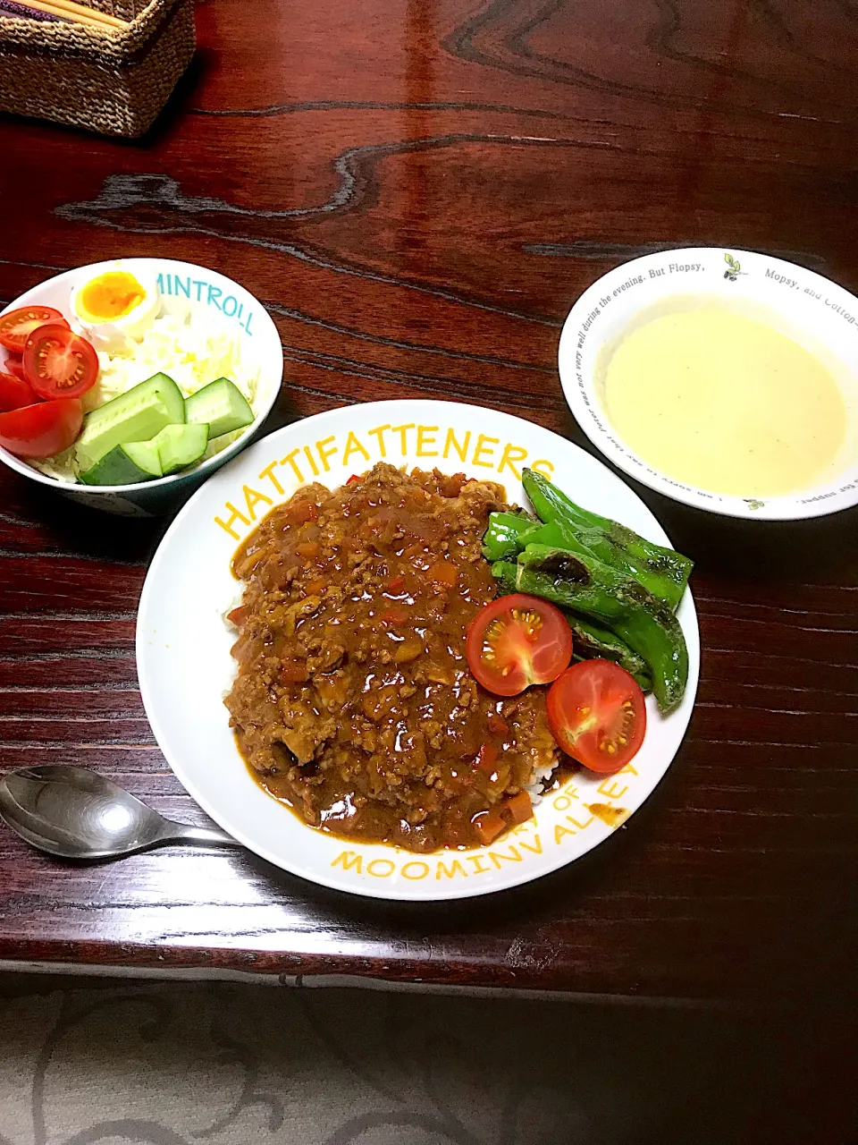 キーマカレーな夕食 今晩は食卓で写真撮れたから全体を(笑)|ちーさん