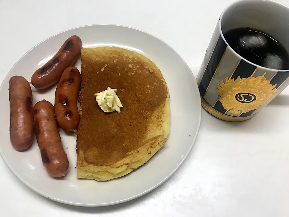 ホットケーキ、ソーセージ、コーヒー|Pさん