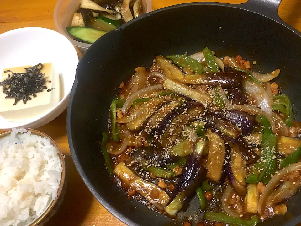 ナスの肉味噌炒め|ひでぴょんさん