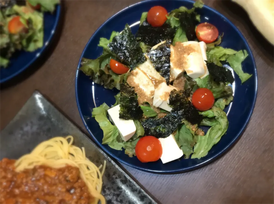 Snapdishの料理写真:sayamamaさんの料理 サニーレタスと豆腐の海苔サラダ〜♫|かおたまさん