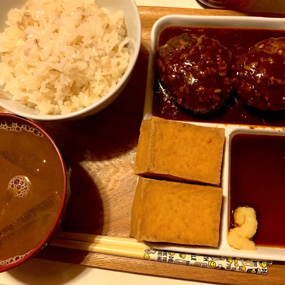 煮込みハンバーグ定食(◍•ڡ•◍)❤|いつみさん