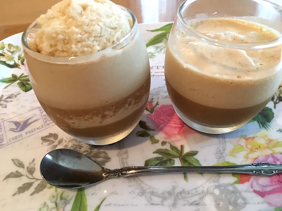 スタバ風コーヒーフラペチーノ (甘酒アイストッピング)|にゃふてんさん