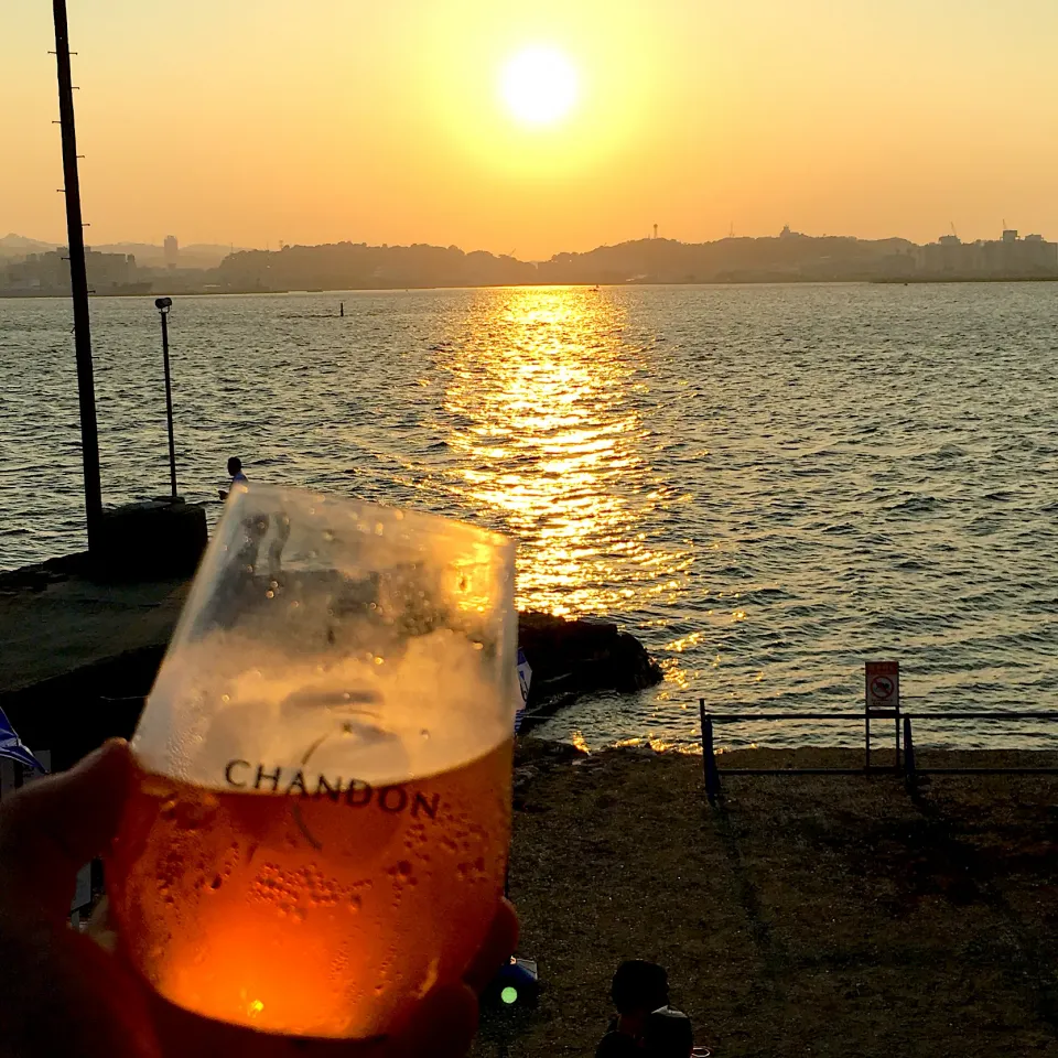 夕陽と氷とシャンドンパッション|くろあおさん