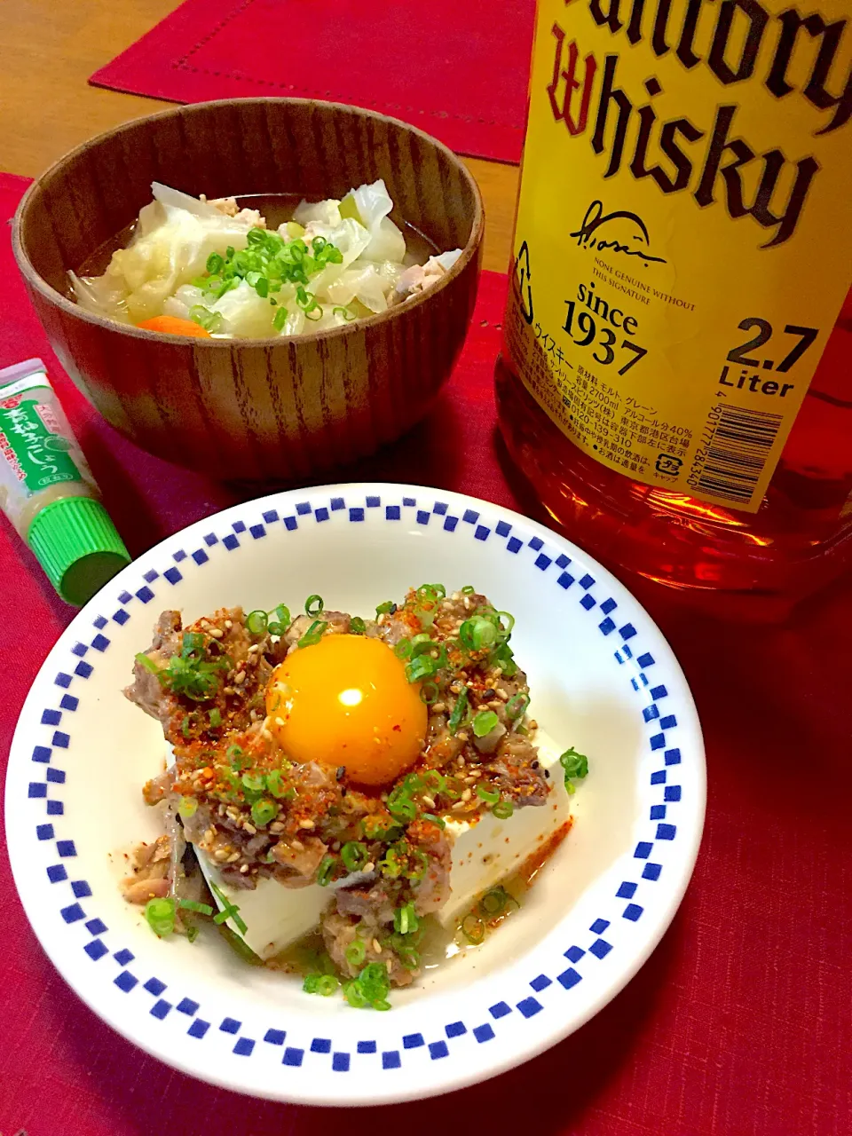 Snapdishの料理写真:サバ味噌ユッケ風冷奴🐟鶏塩鍋もどき🐓|おかちさん