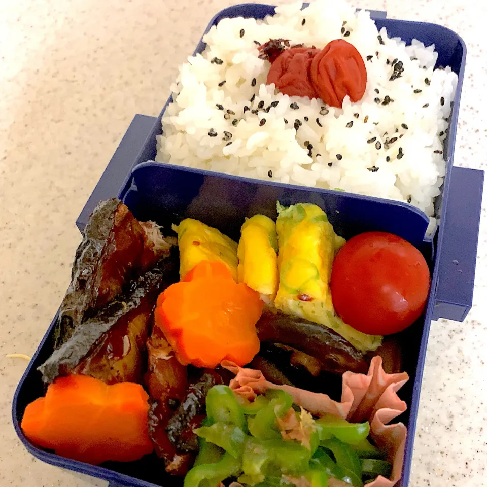 Snapdishの料理写真:ブリの照り焼き弁当|besさん