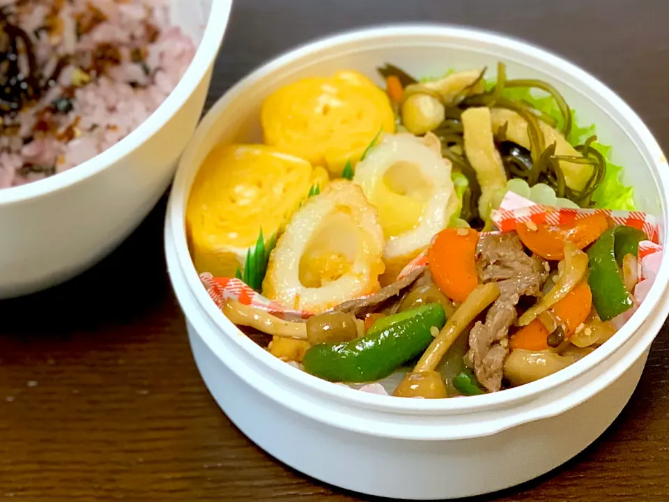 🌸 牛肉と野菜の甘辛炒め 他弁当 🌸|たんちゃんさん