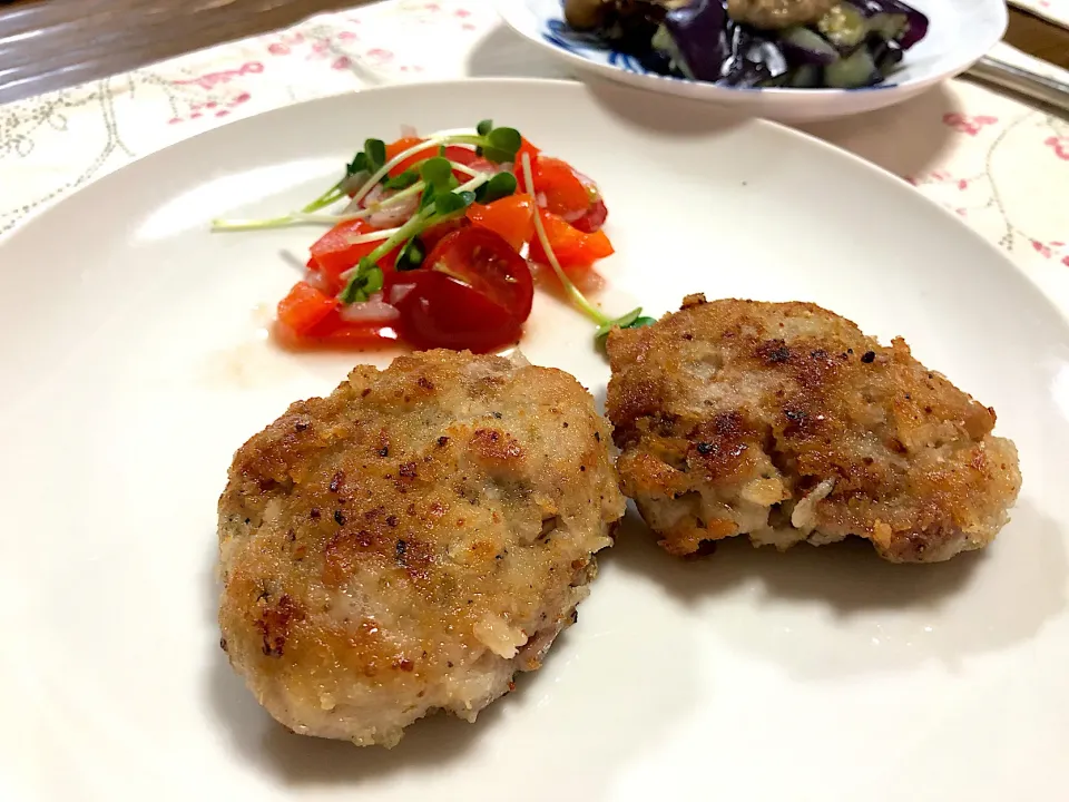 豚切り落とし肉の香草パン粉焼き バーニャカウダ風ソースを添えた茄子と舞茸|かなた3120さん