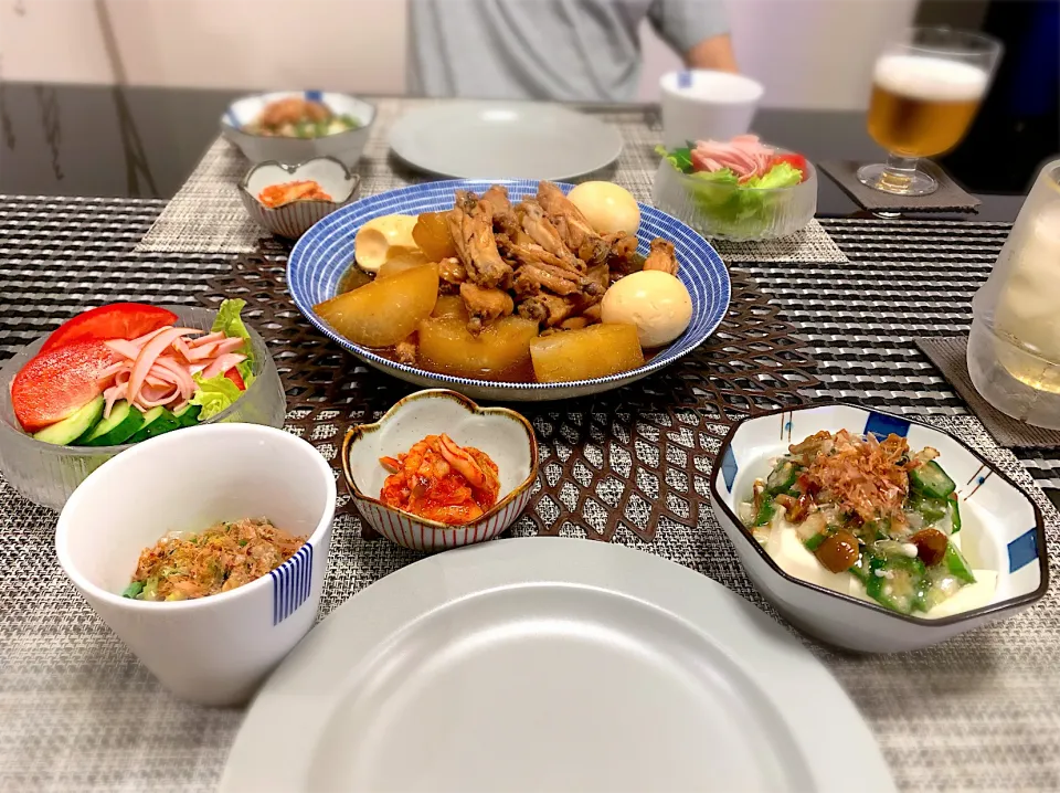 Snapdishの料理写真:炊飯器で煮込み夕飯😌|ゆかさん