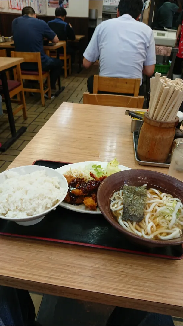 Snapdishの料理写真:京橋もとや食堂本店の「もとや定食」|たかしさん