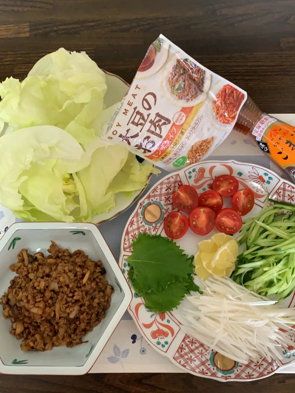 マルコメさんの大豆のお肉と、かどやの濃口ごま油でレタス巻き💕|tamemitiさん