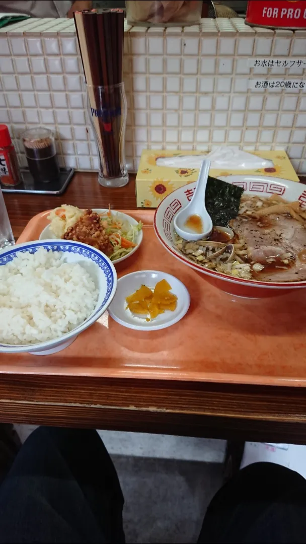 Snapdishの料理写真:「スタンドそのだ」中華そばセット|たかしさん