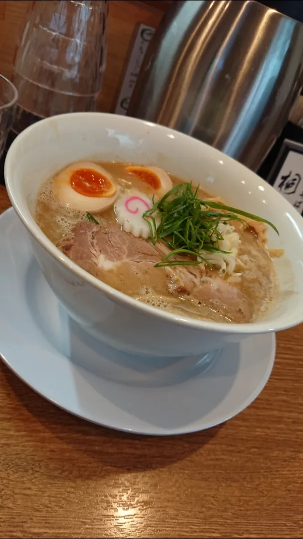 十三「桐麺」の醤油中華そばこってり味|たかしさん