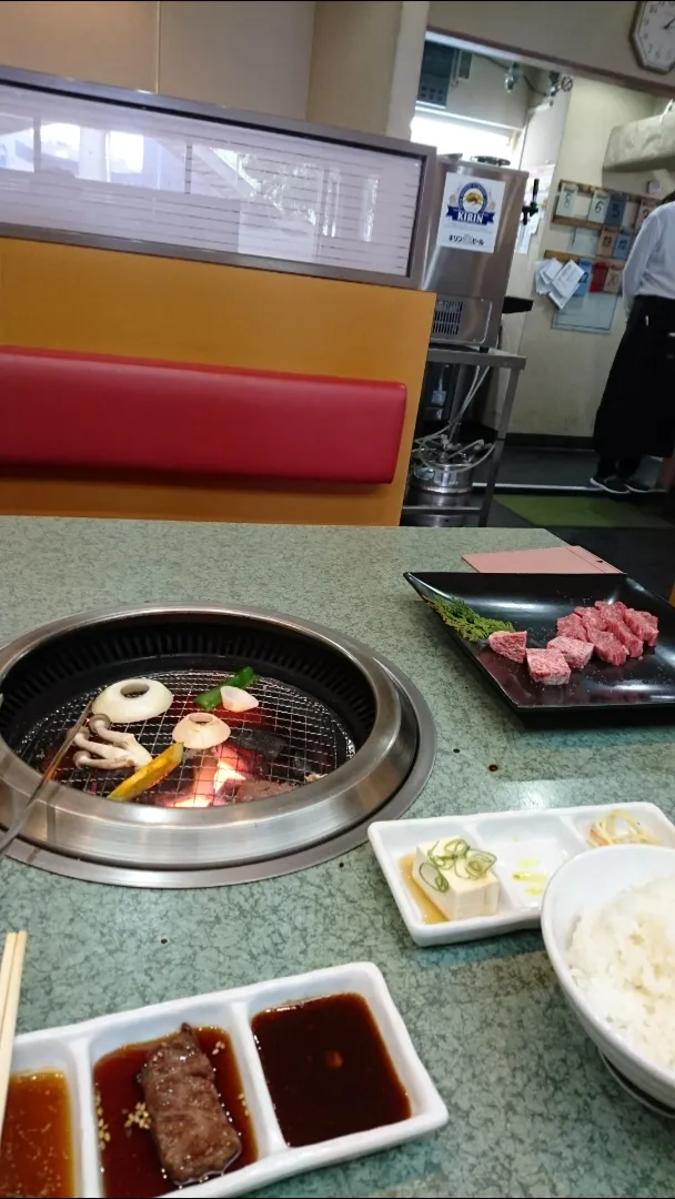 明石市東二見「のみらや」の焼き肉ランチ|タカシさん