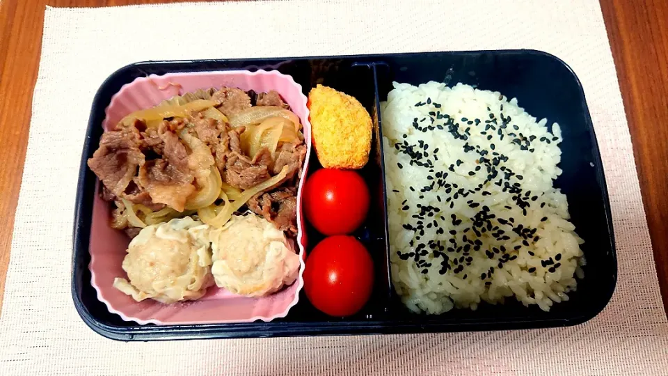 牛丼🎵旦那さんお弁当🎵😊|かおるcitronさん