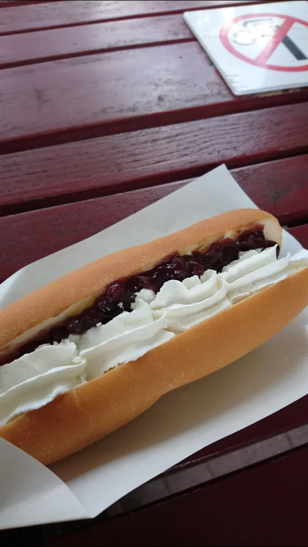 Snapdishの料理写真:愛知県犬山市「博物館明治村」の小倉ドッグ|タカシさん