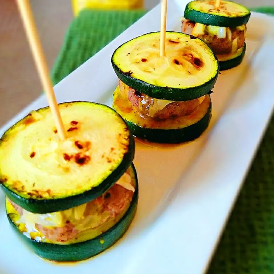 zucchini mini burger|reginaさん