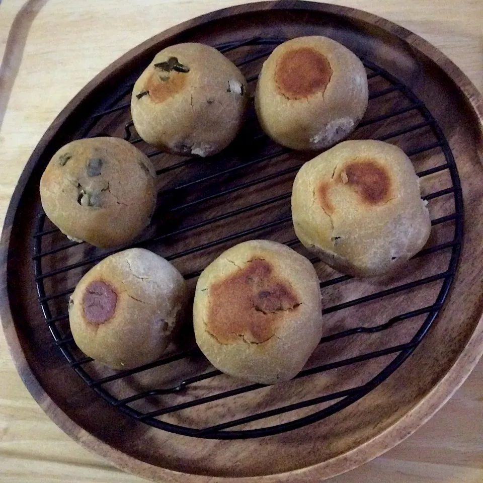 Snapdishの料理写真:南部鉄器 岩鋳 パン焼き器                 昆布パン|🌿𝚌𝚑𝚎𝚛𝚗𝚘🥄さん