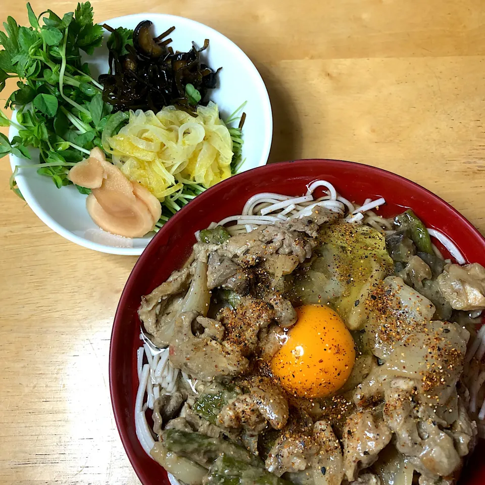 月見肉蕎麦🌕とカレー玉葱酢たち|Makokoさん