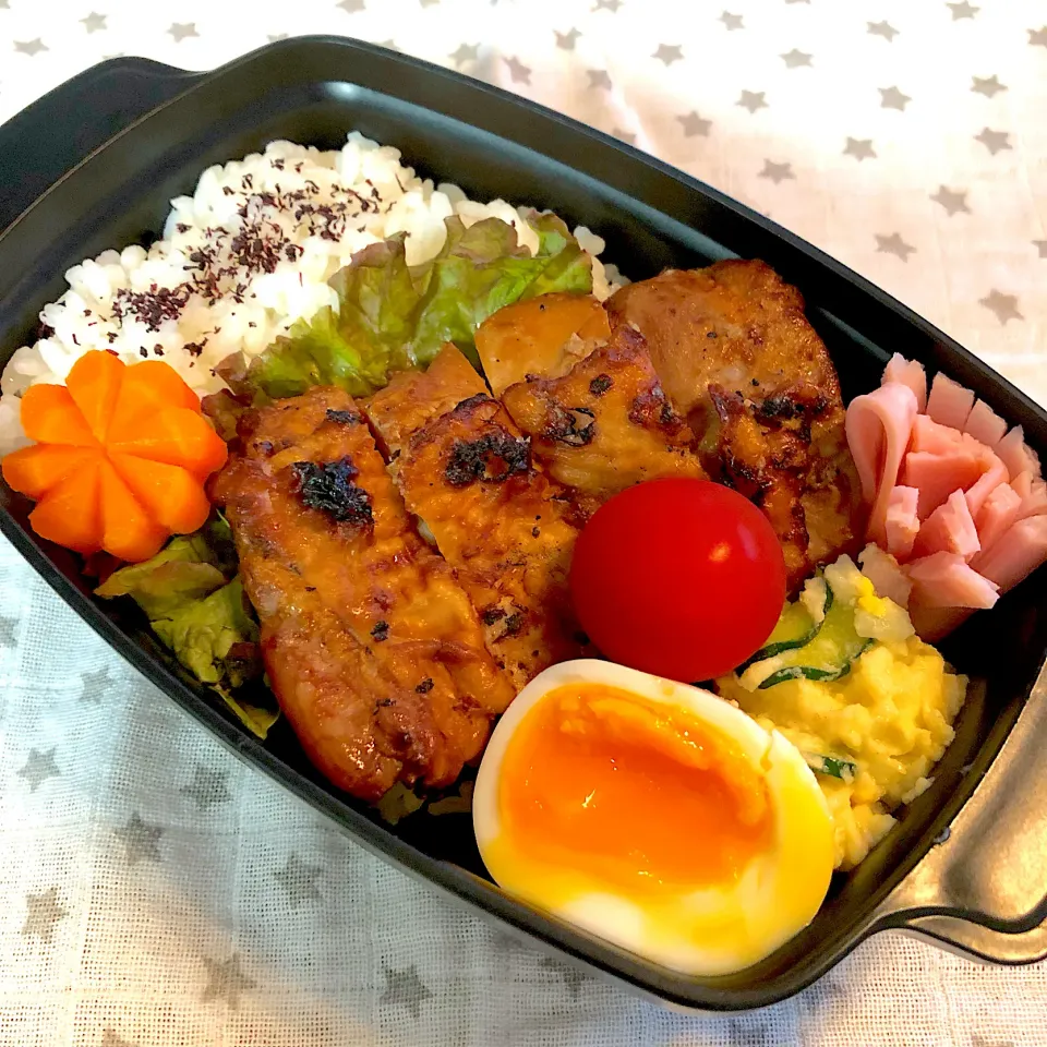 Snapdishの料理写真:照り焼きチキン弁当|emichococo625さん