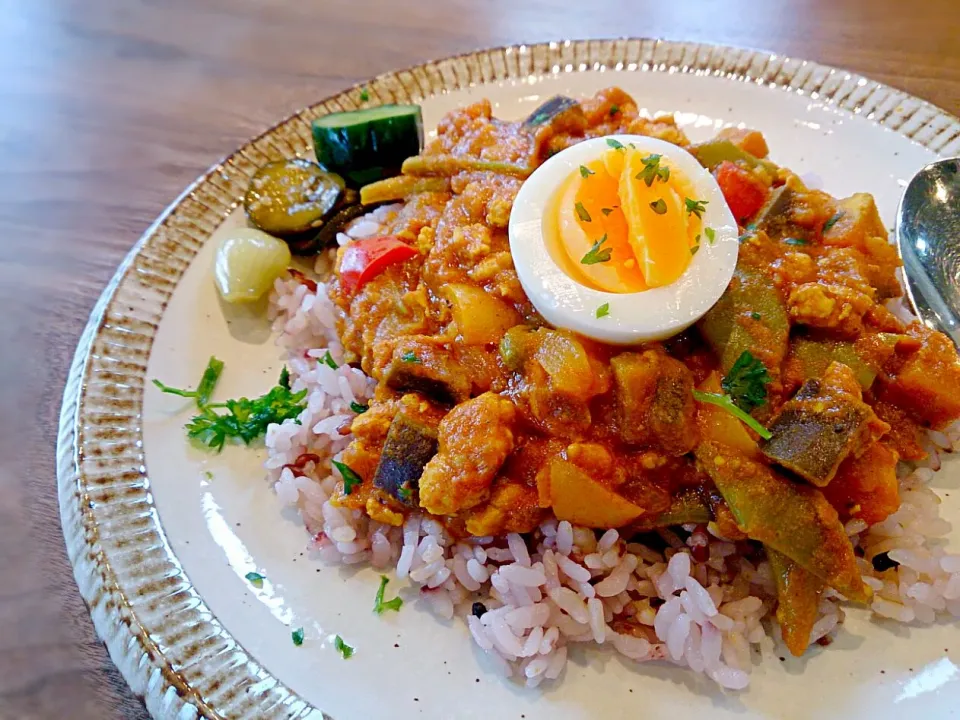 モロッコいんげんと鶏のキーマカレー|古尾谷りかこさん