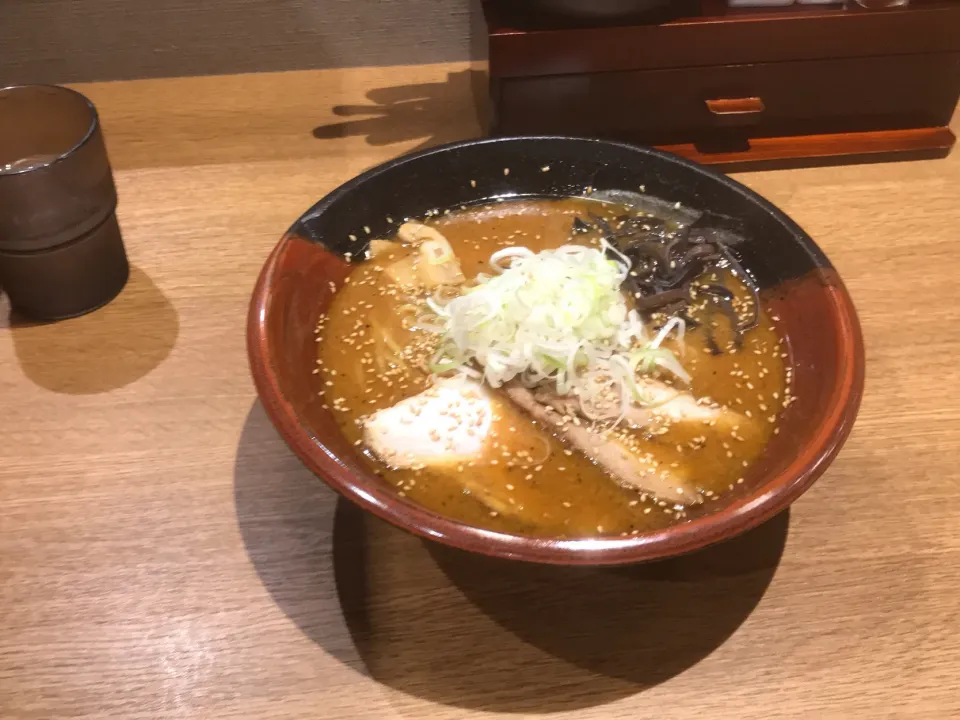 吉山商店、味噌ラーメン|ART山本さん