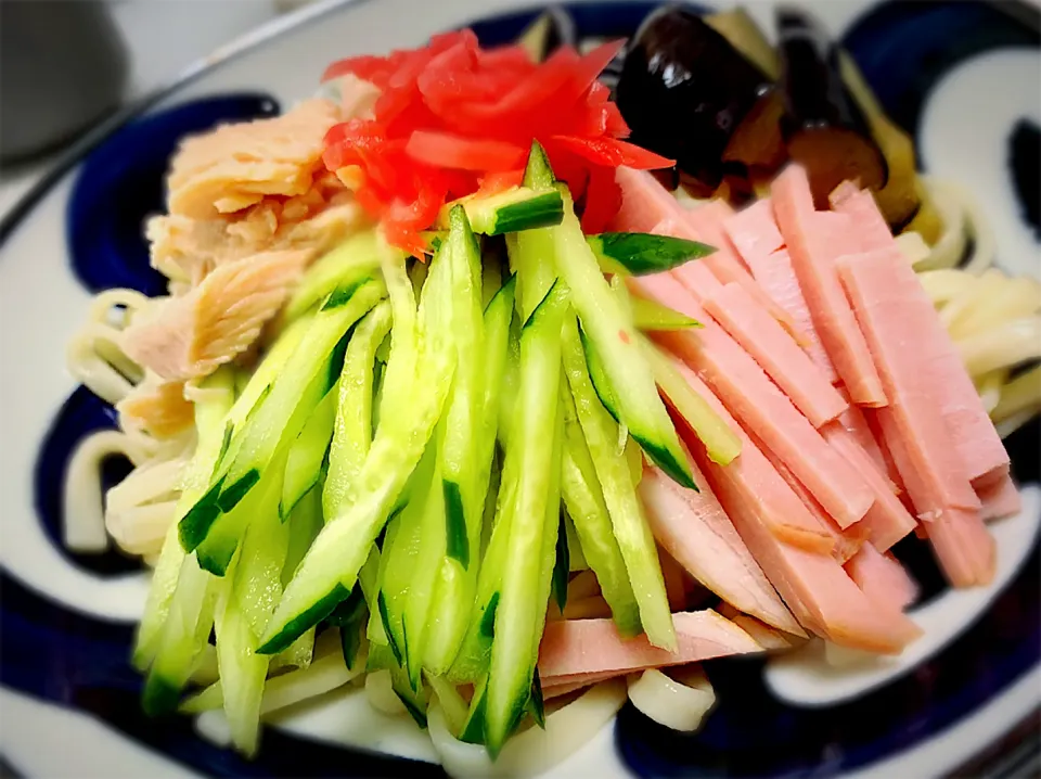 Snapdishの料理写真:冷やしうどん (๑˃̵ᴗ˂̵)و|bamazooさん