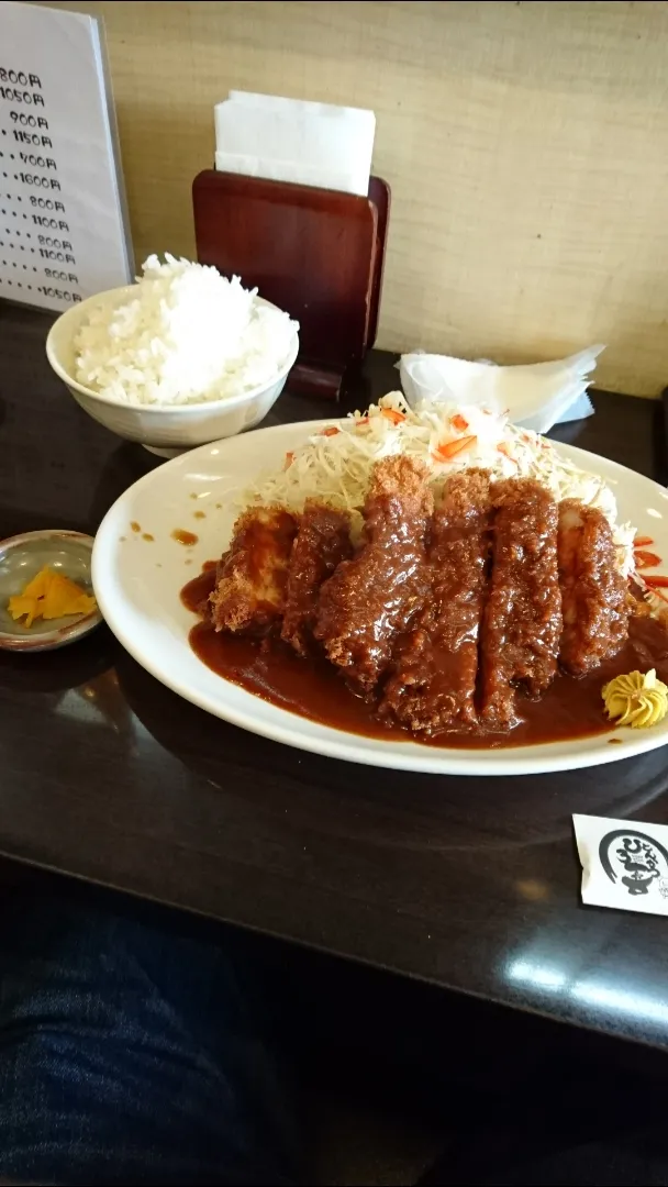 Snapdishの料理写真:東大阪市徳庵「とんかつひろ喜本店」の特選特大ロースカツ定食ご飯大盛り|タカシさん