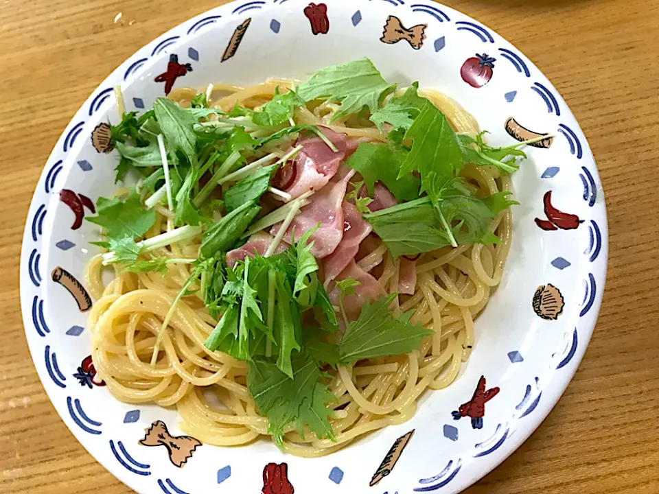 Snapdishの料理写真:簡単ペペロンチーノ  仕事オフ、子供夏休み部活オフ日。|侑子さん